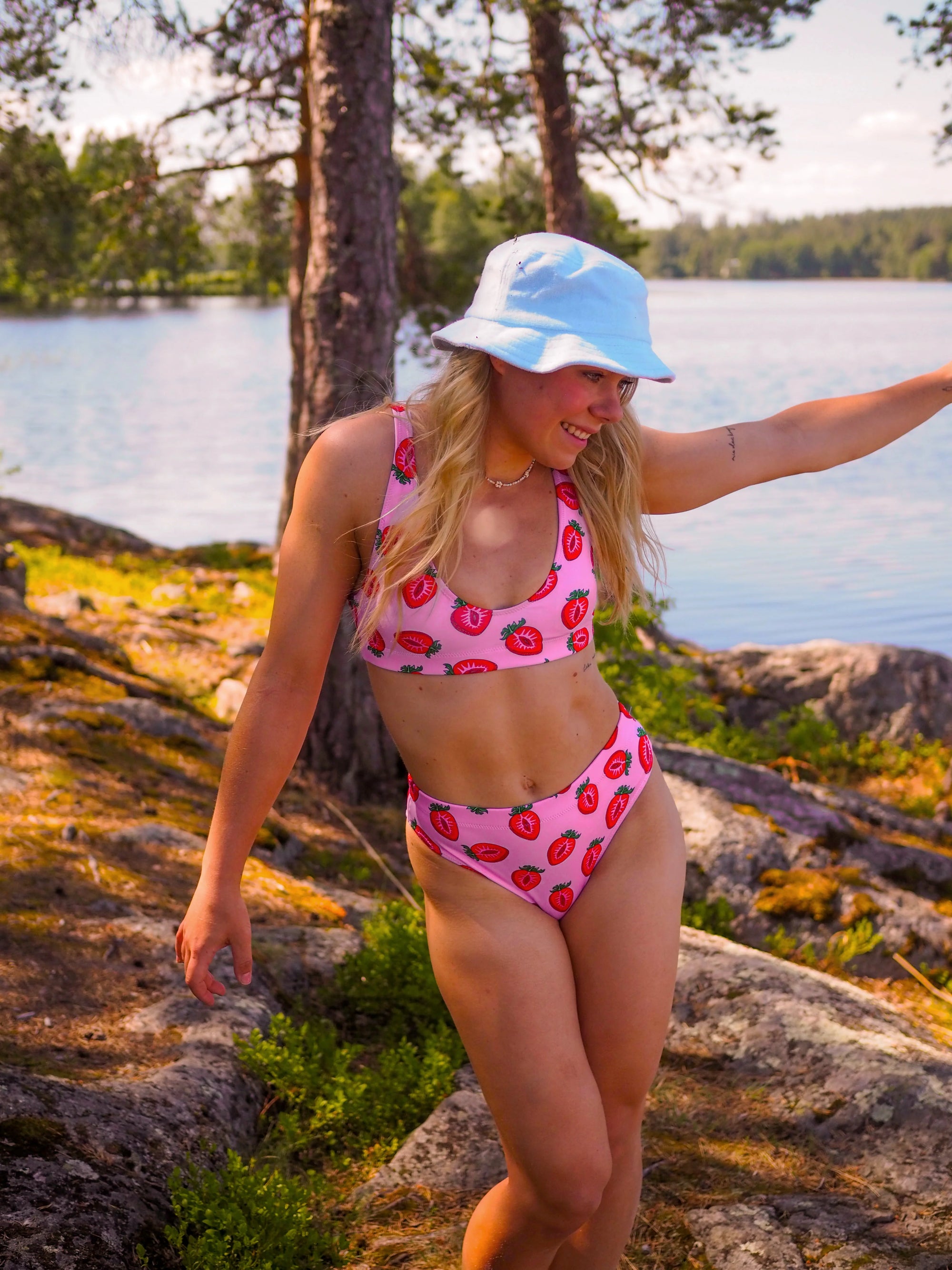 Mansikka - High-Waist Bikini Alaosa